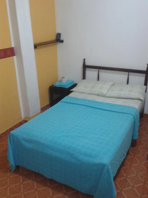 Hospederia Casa Familiar Hotel Санта Марта Стая снимка