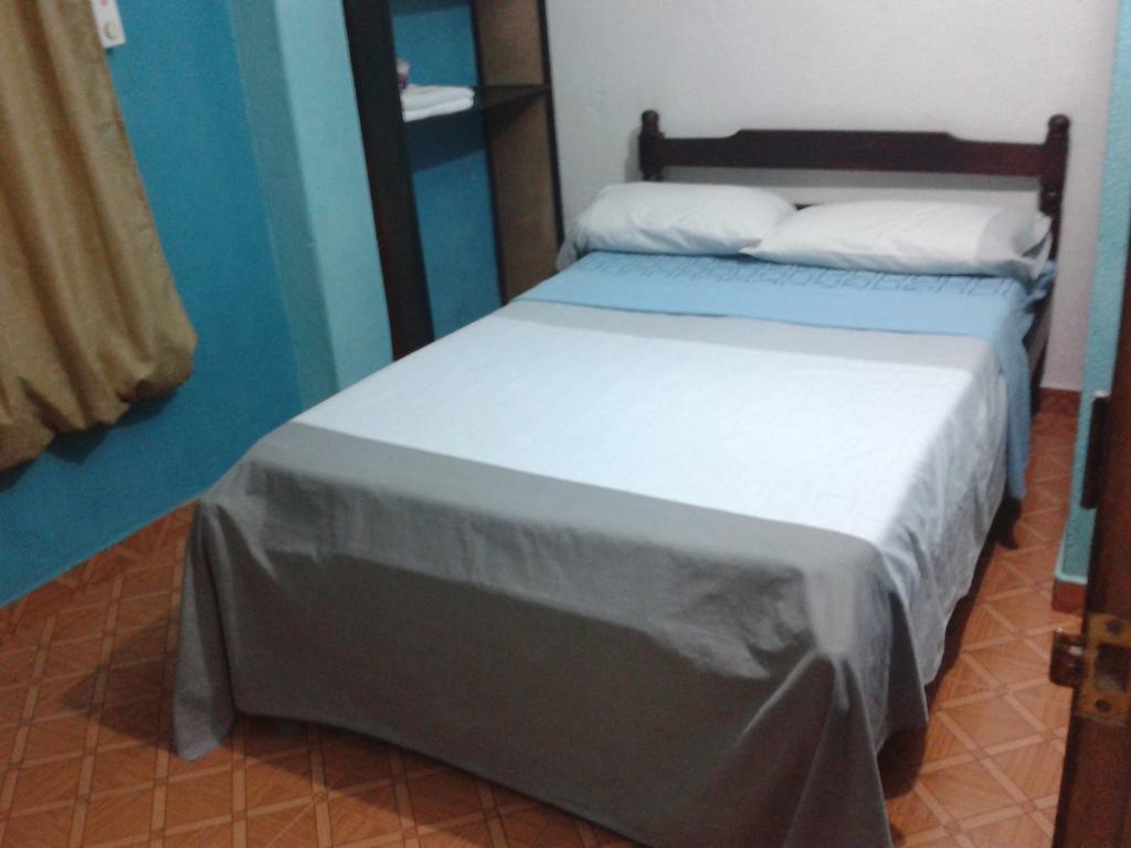 Hospederia Casa Familiar Hotel Санта Марта Стая снимка