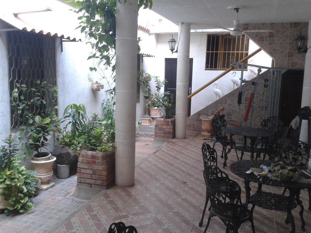 Hospederia Casa Familiar Hotel Санта Марта Екстериор снимка