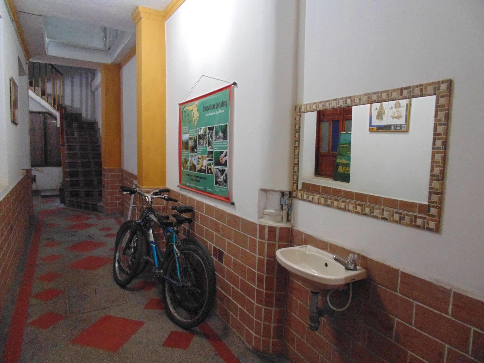 Hospederia Casa Familiar Hotel Санта Марта Екстериор снимка