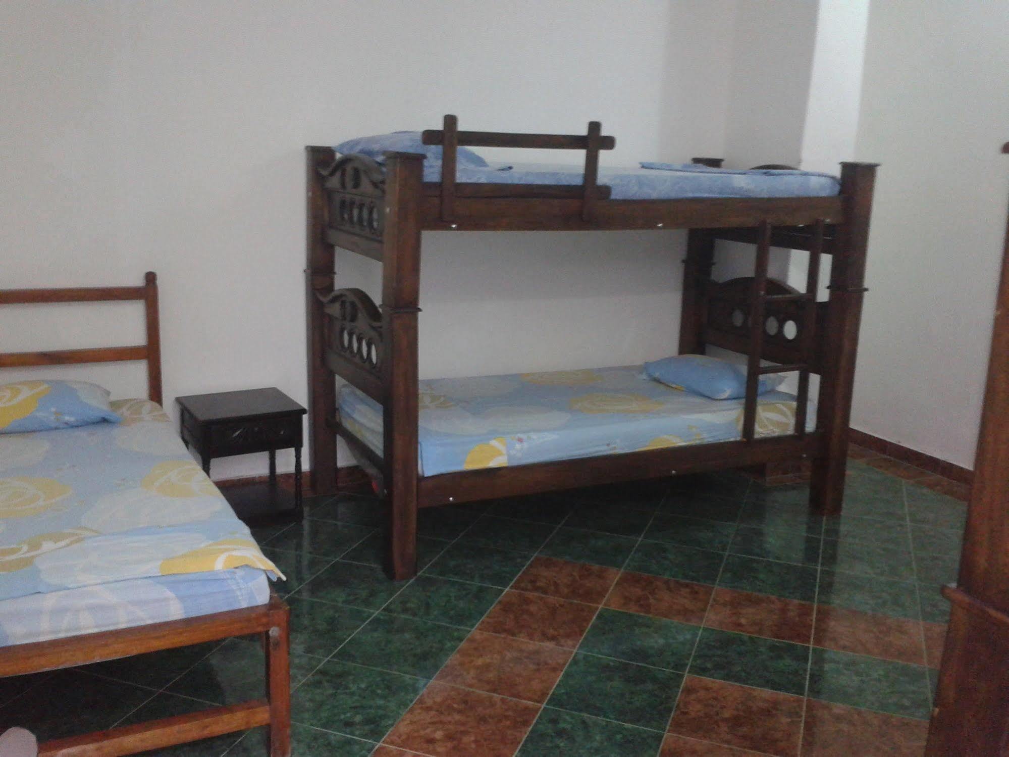 Hospederia Casa Familiar Hotel Санта Марта Екстериор снимка